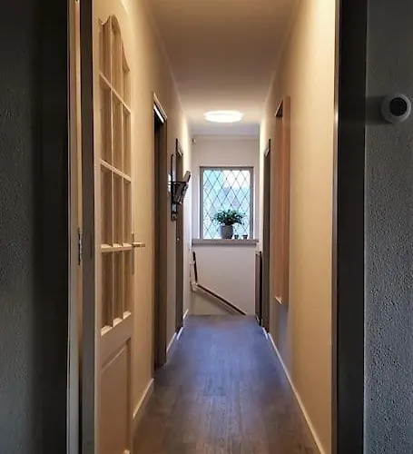 Waterhill's Bed & Wellness 公寓 Dinteloord