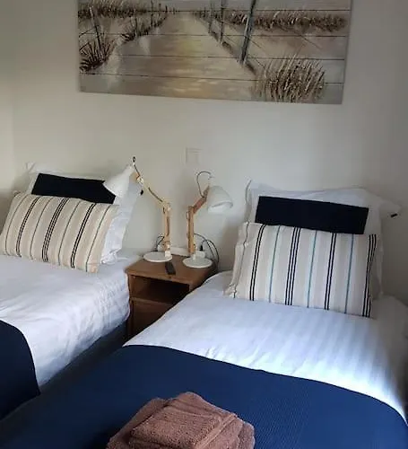 Waterhill's Bed & Wellness 公寓 Dinteloord